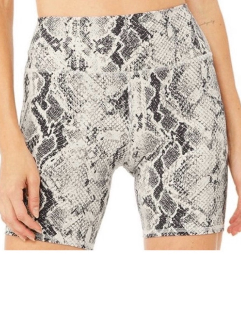 Alo yoga snakeskin shorts medium